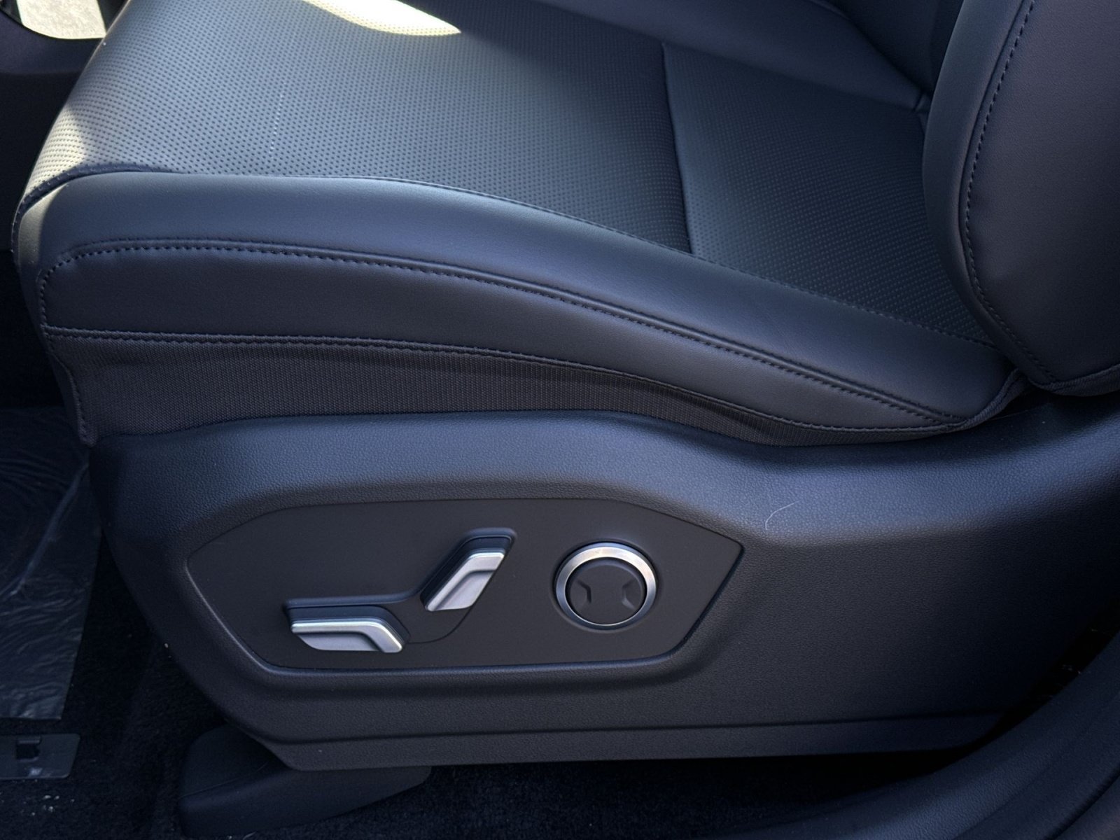 New 2026 Hyundai Santa Fe XRT AWD/4WD image 14