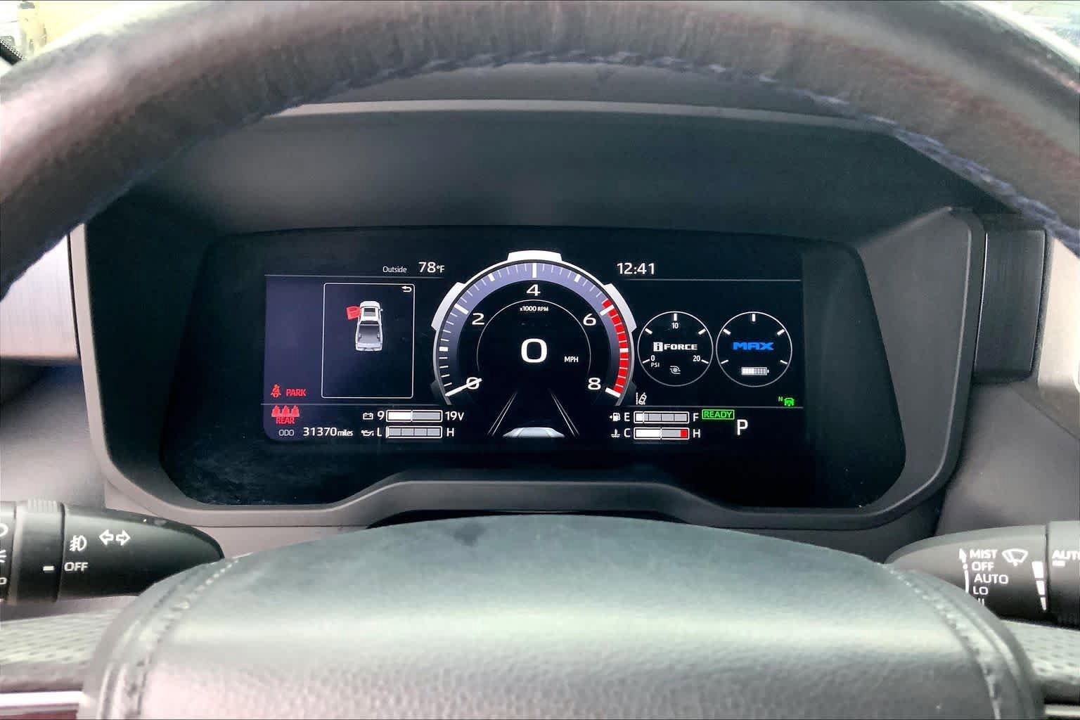 Used 2024 Toyota Tundra Platinum AWD/4WD image 26