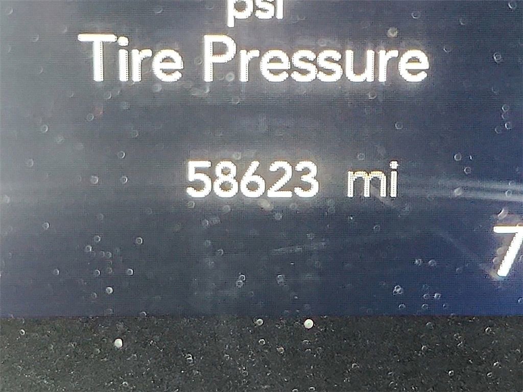 Used 2023 Chrysler Pacifica Limited image 23