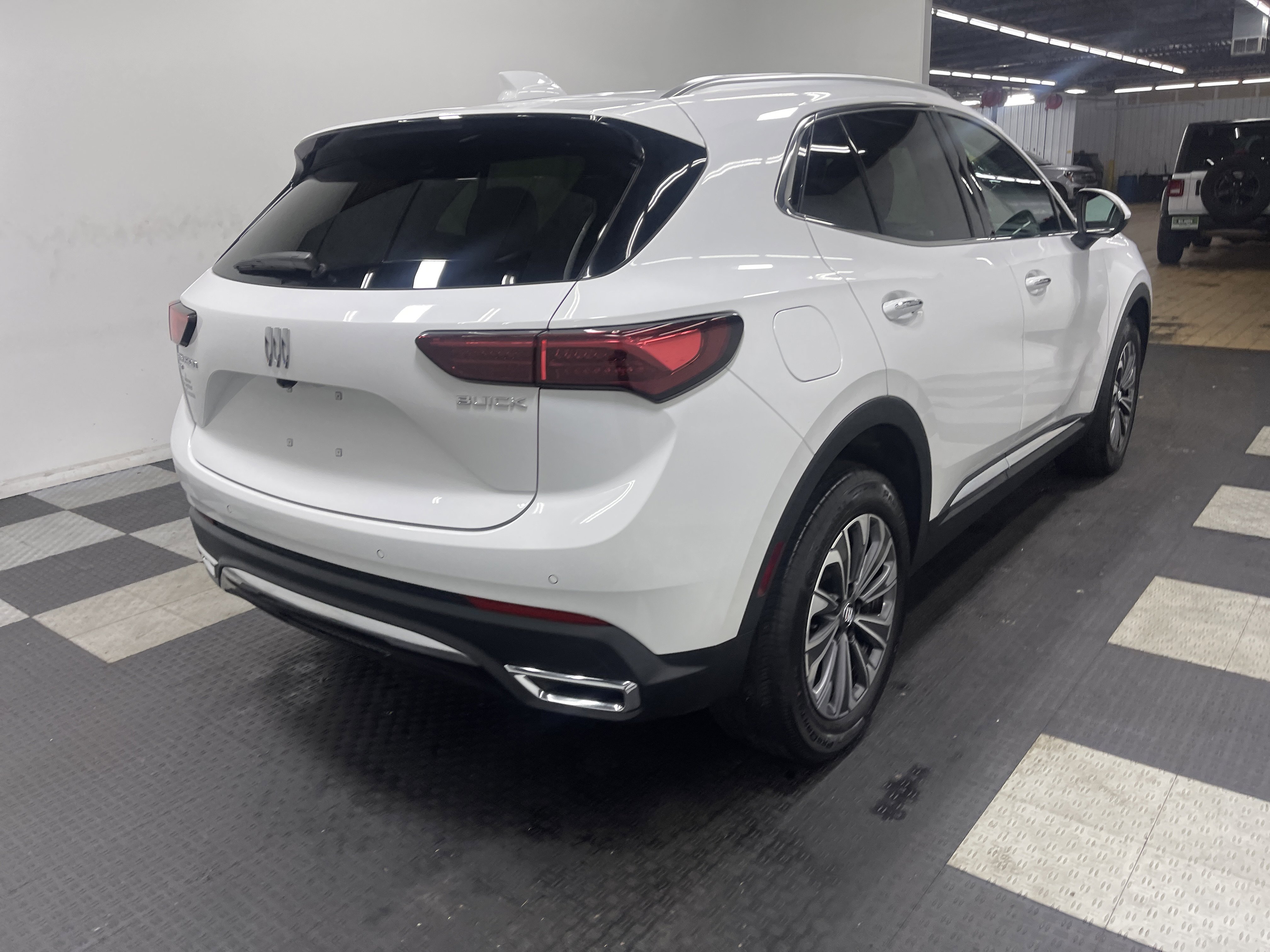 Used 2025 Buick Envision Preferred image 5