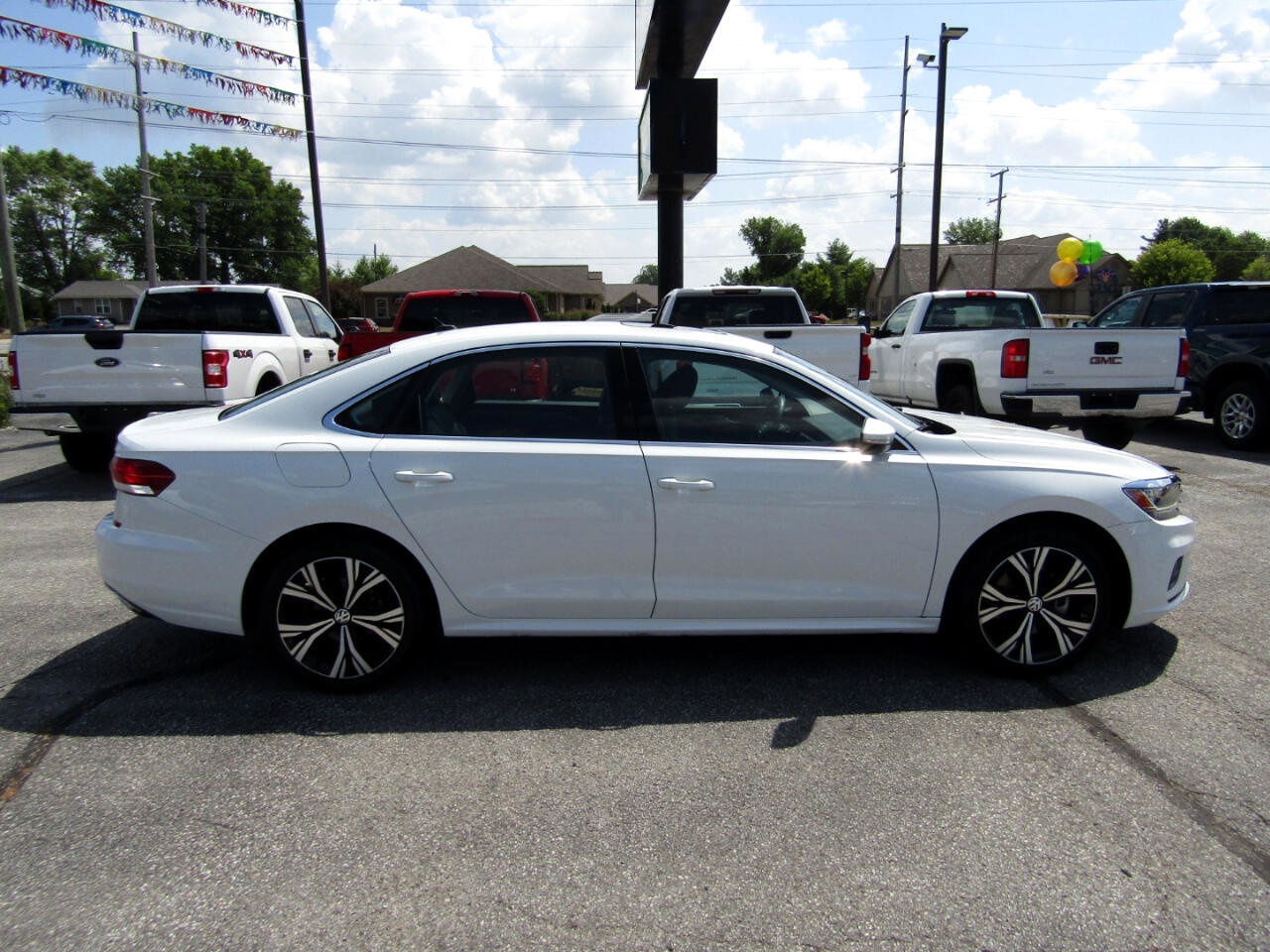 Used 2022 Volkswagen Passat 2.0T SE image 8