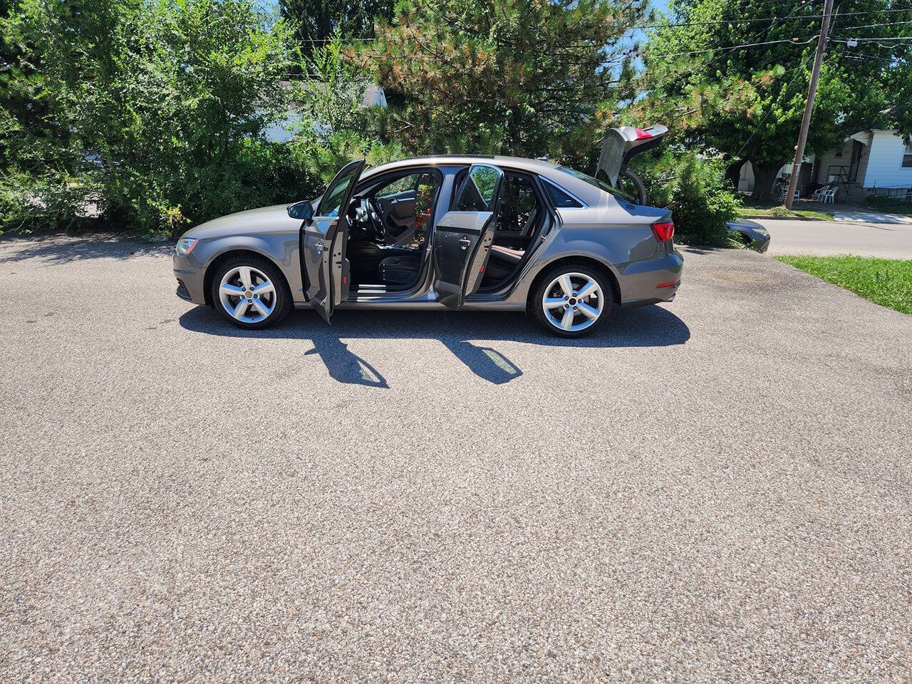 Used 2016 Audi A3 2.0T Premium Plus w/ Technology Package AWD/4WD image 17