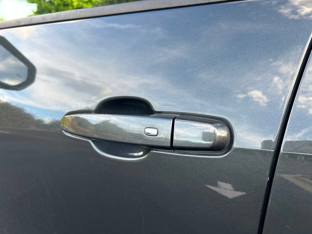 Used 2019 Chevrolet Blazer RS FWD image 24
