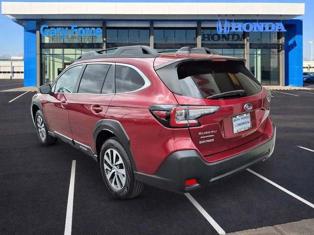 Used 2024 Subaru Outback Premium AWD/4WD image 3