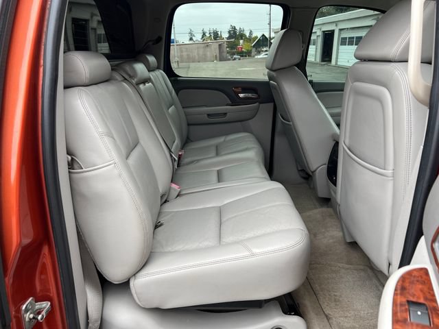 Used 2007 Chevrolet Avalanche LTZ w/ LTZ Preferred Equipment Group RWD image 10