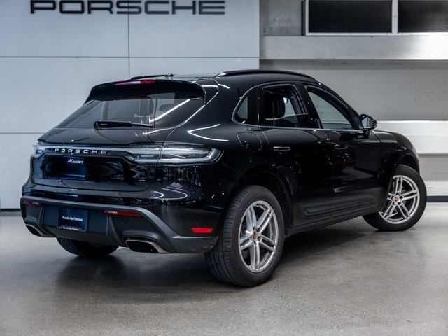 Certified 2025 Porsche Macan image 8