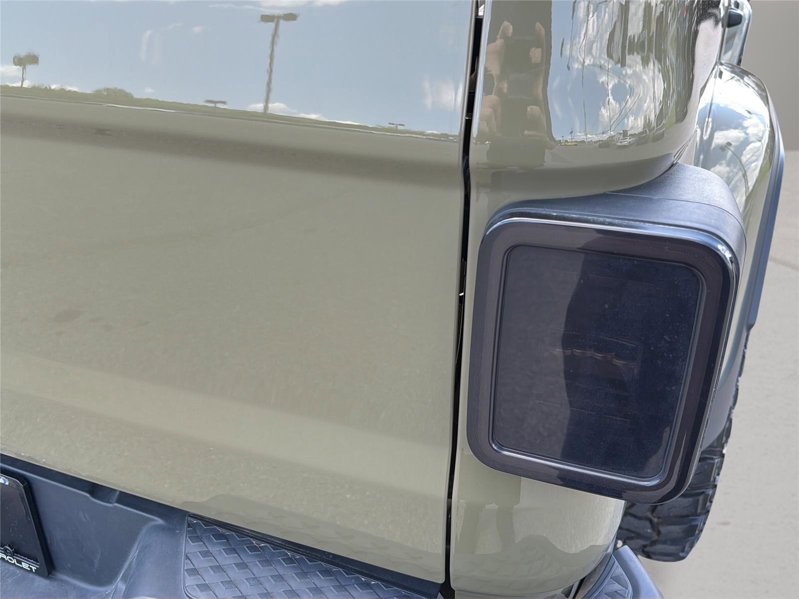 Used 2025 Jeep Gladiator Mojave AWD/4WD image 31