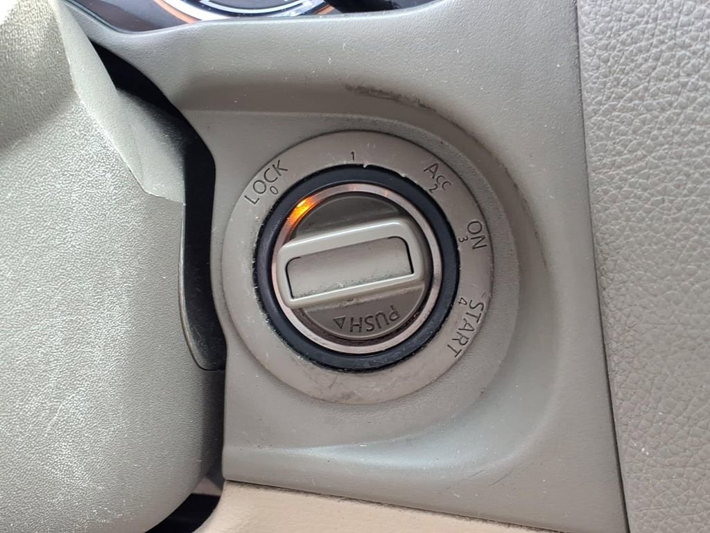 Used 2015 Nissan Armada SL AWD/4WD image 14
