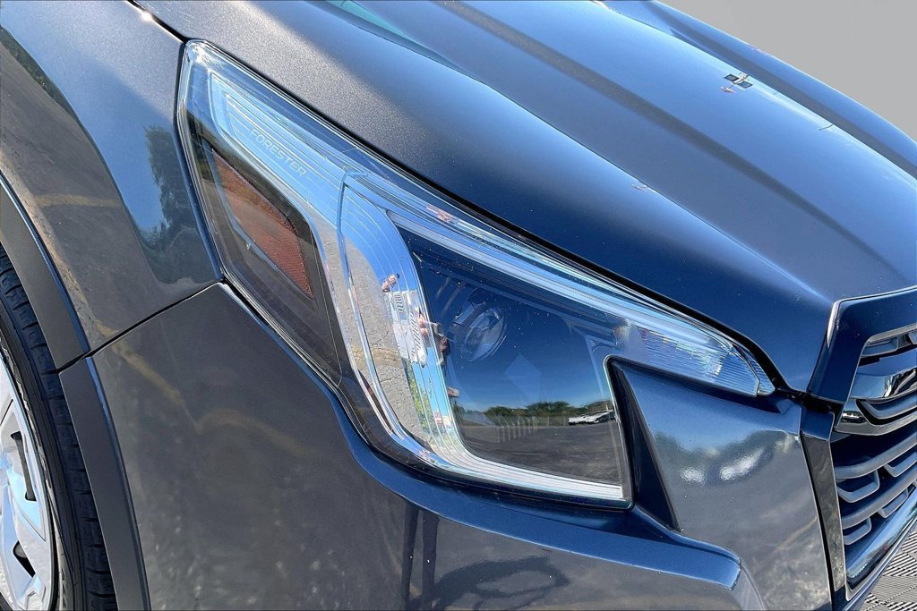 Used 2022 Subaru Forester AWD/4WD image 34