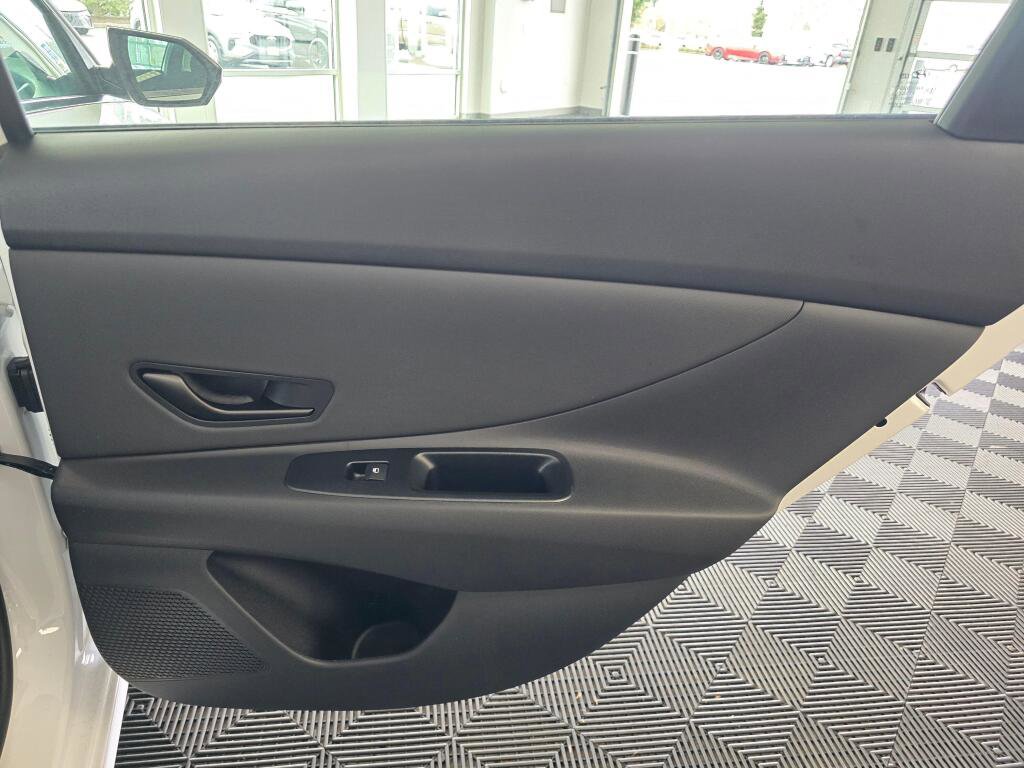 New 2026 Hyundai Elantra SEL Sport image 38