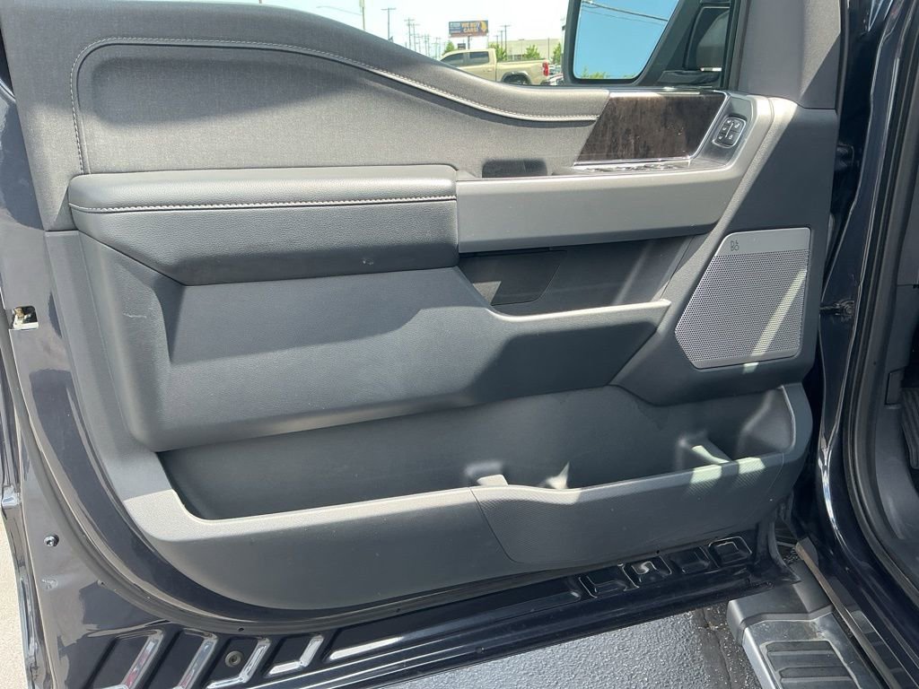 Used 2022 Ford F150 Lariat AWD/4WD image 9