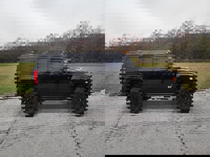 Used 2006 HUMMER H3 image 6