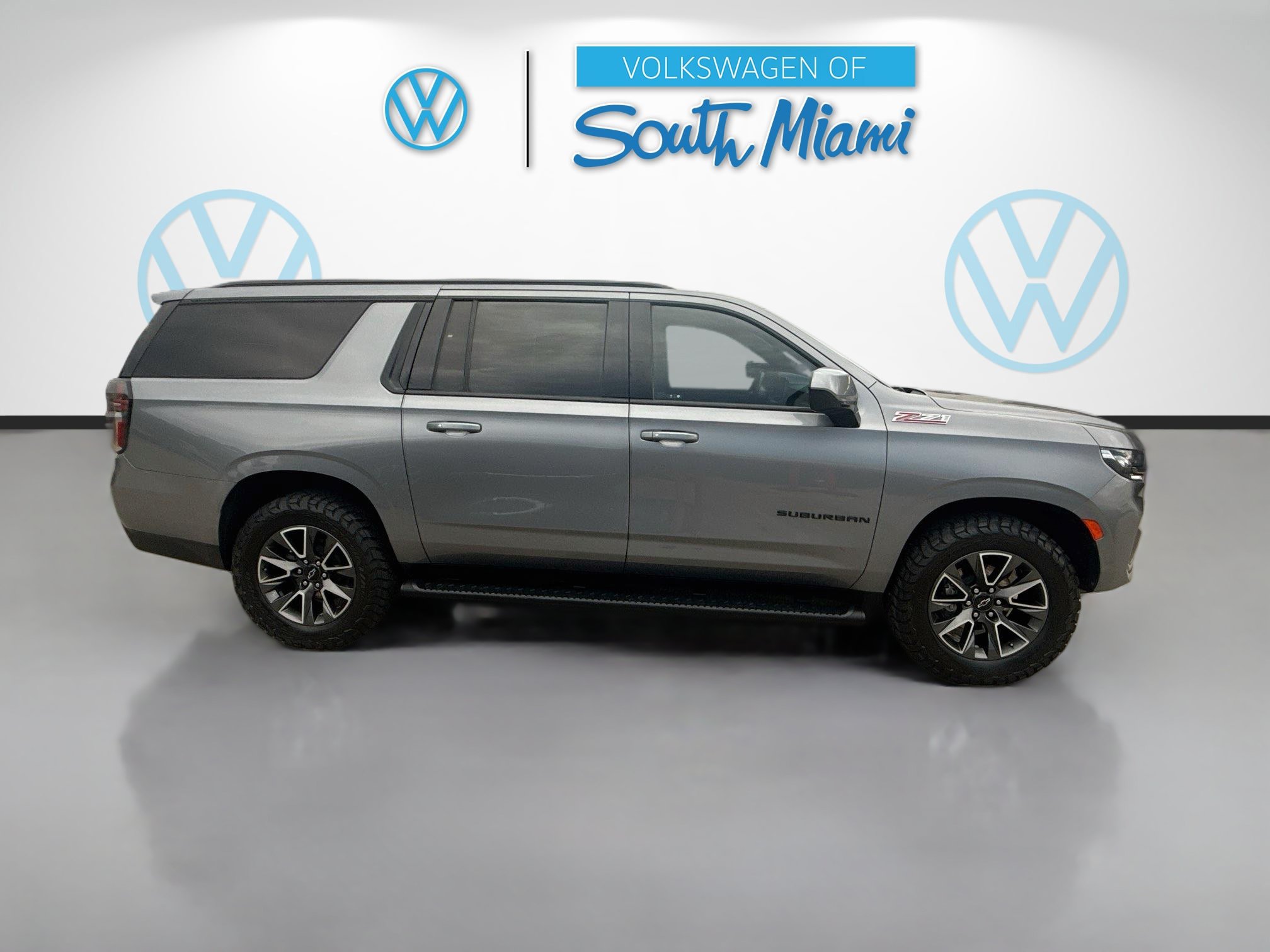 Used 2021 Chevrolet Suburban Z71 w/ Rear Media and Nav Package AWD/4WD image 8