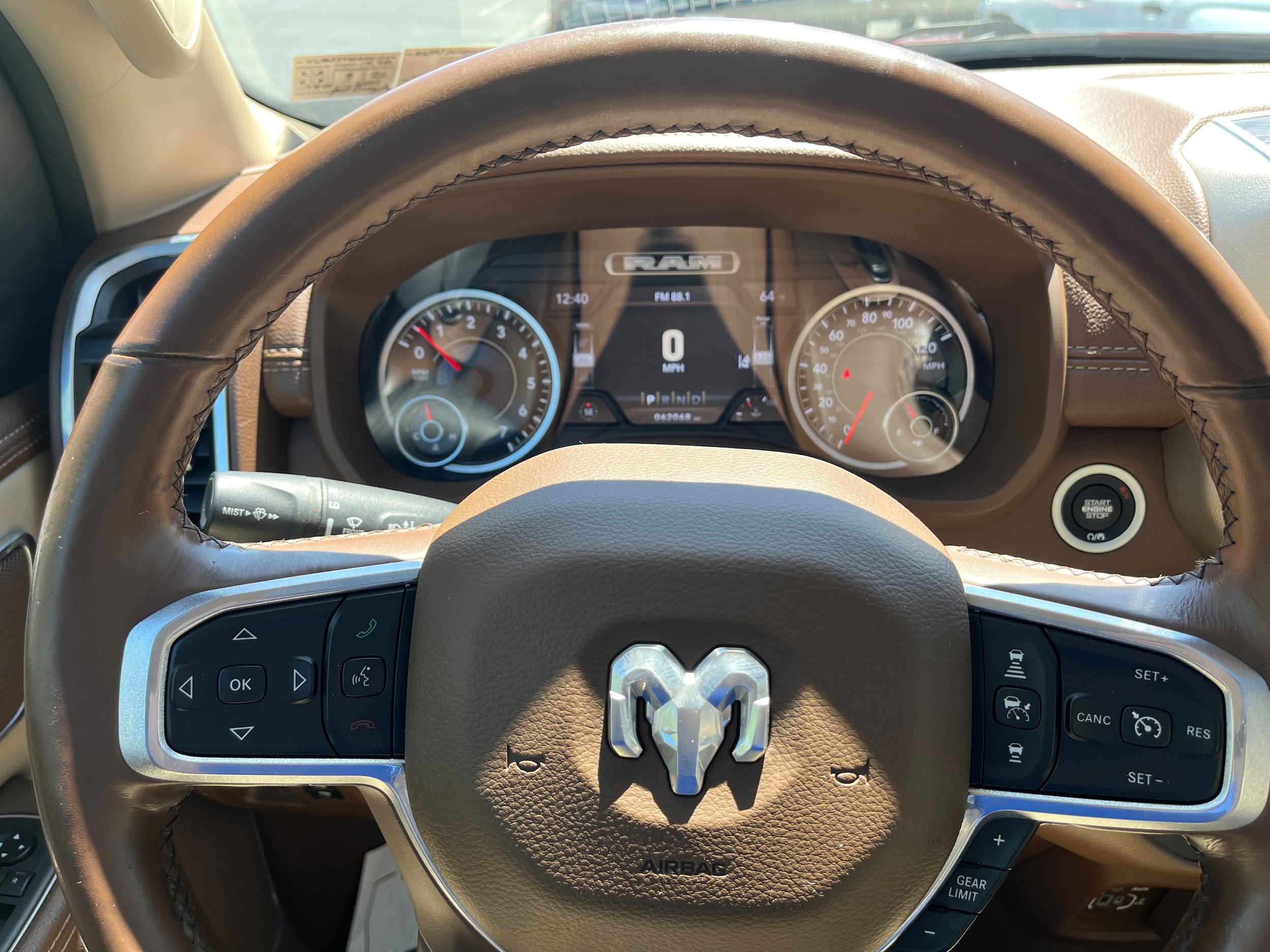 Used 2019 RAM 1500 Laramie AWD/4WD image 22