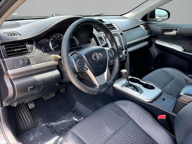Used 2013 Toyota Camry SE FWD image 14