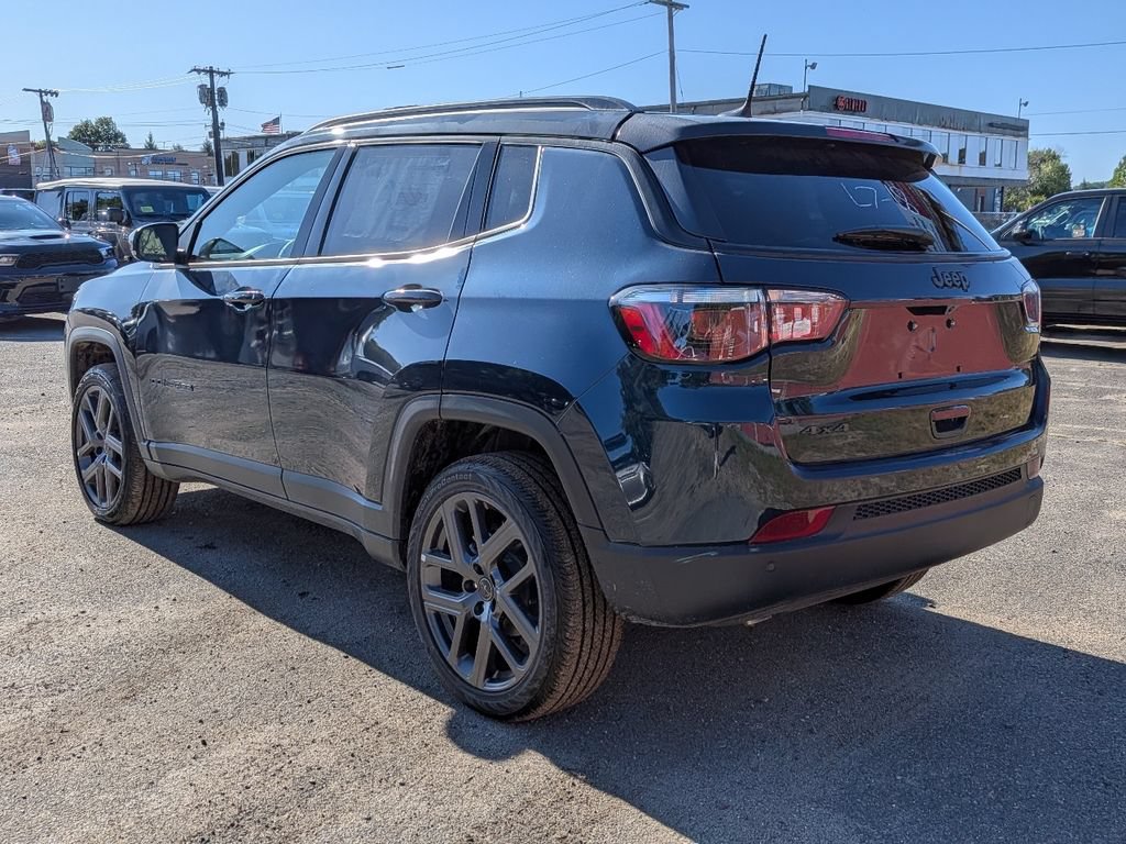 New 2026 Jeep Compass Limited w/ Sun, Sound & Navigation Group AWD/4WD image 3
