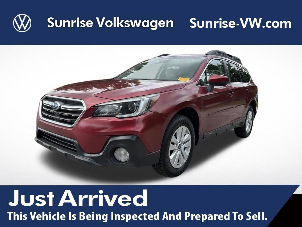 Used 2019 Subaru Outback 2.5i Premium AWD/4WD image 1