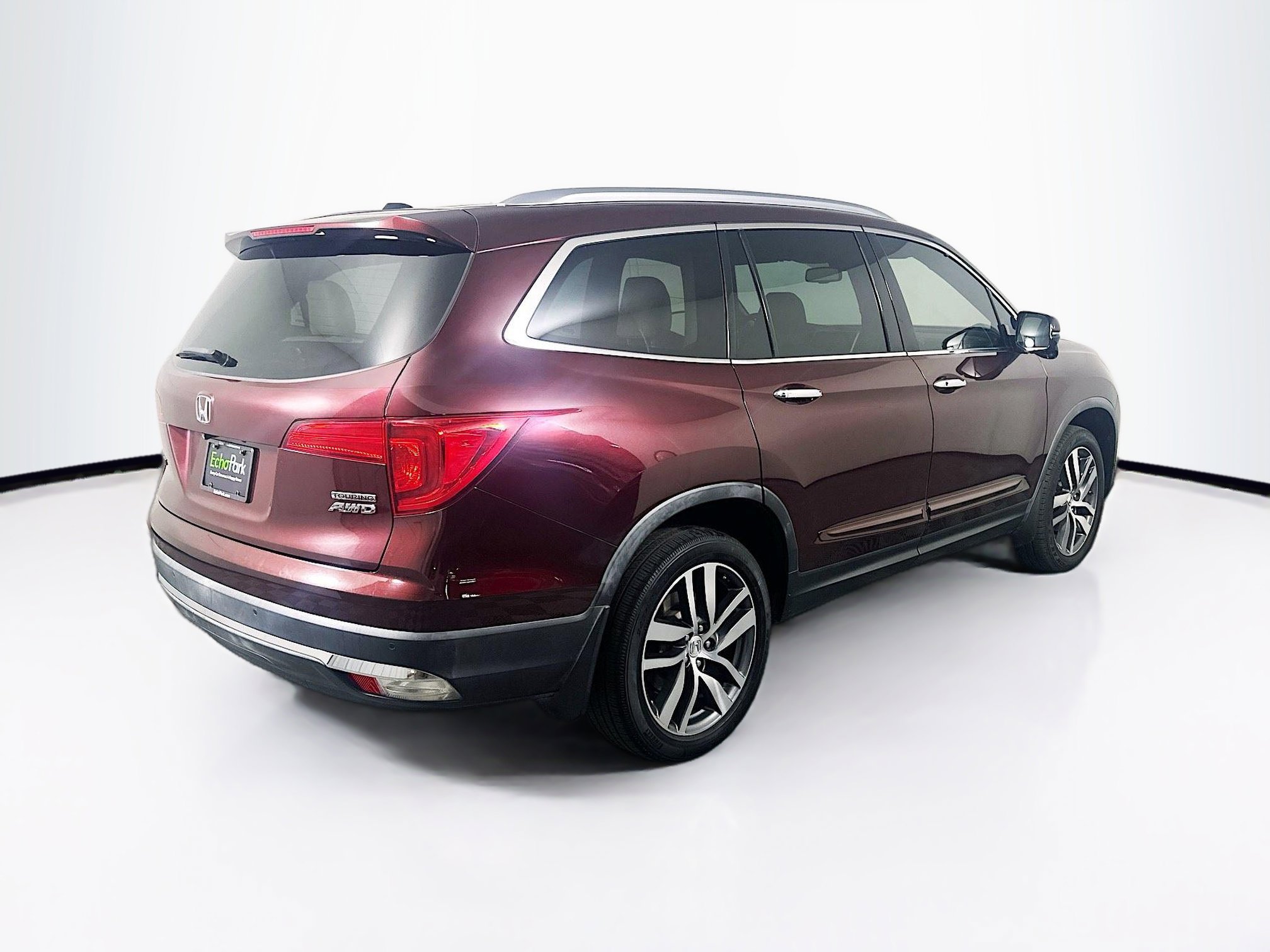 Used 2017 Honda Pilot Touring image 9