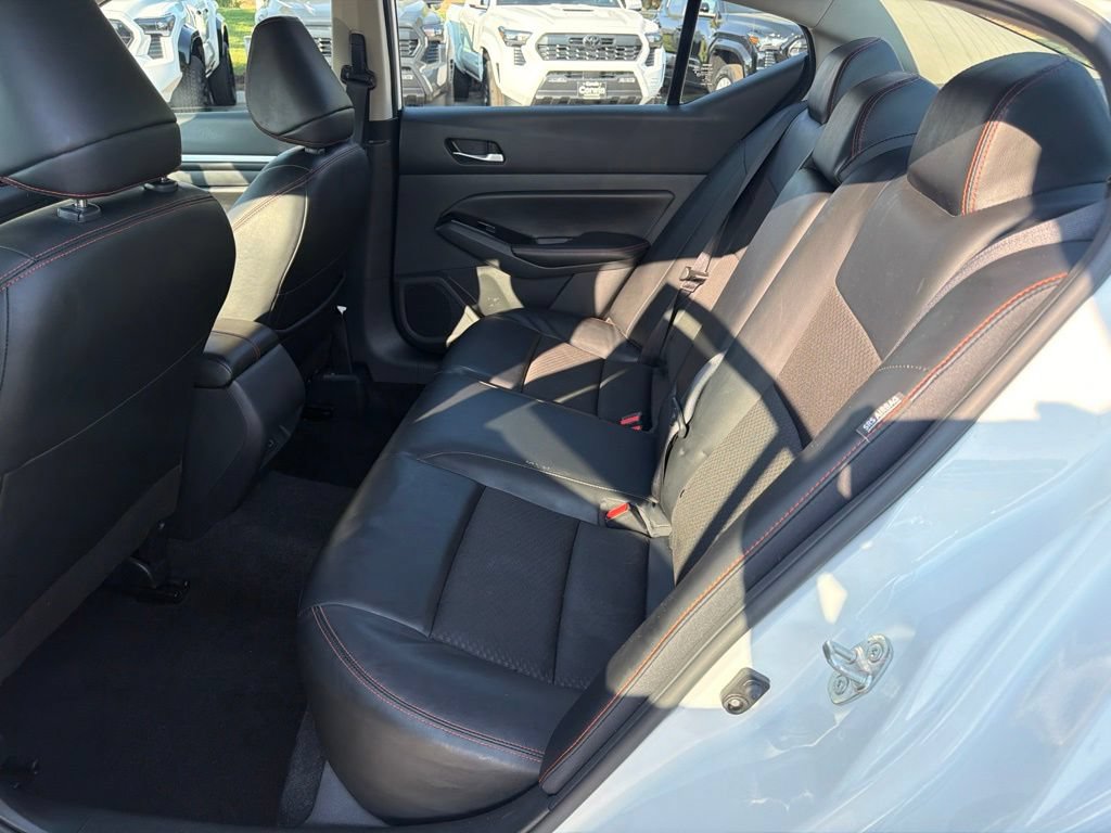Used 2024 Nissan Altima 2.5 SR FWD image 18