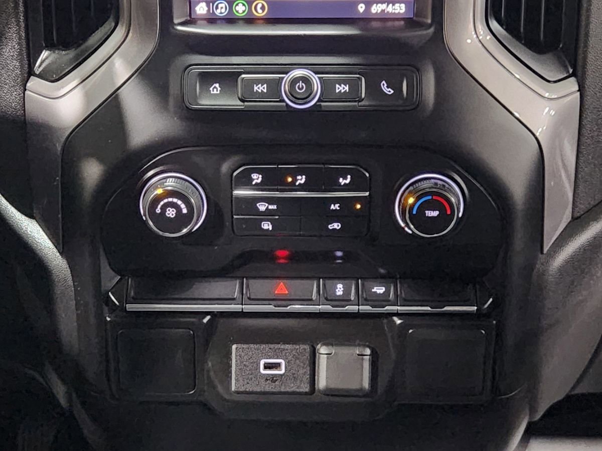 Used 2020 Chevrolet Silverado 1500 Custom w/ LPO, Dark Essentials Package RWD image 33