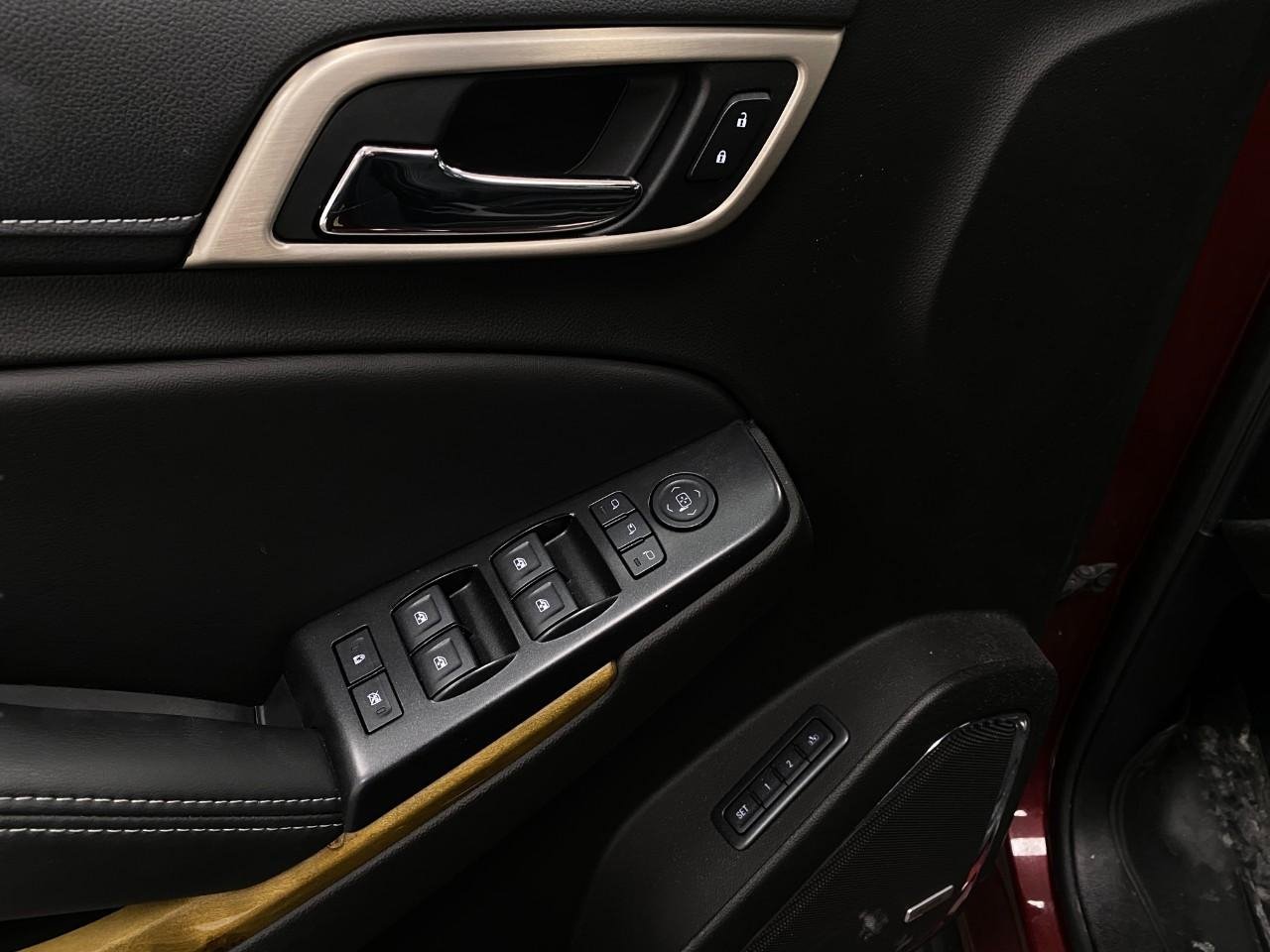 Used 2017 GMC Yukon Denali w/ Open Road Package image 36