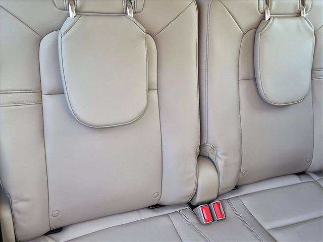 Used 2023 Lincoln Aviator 2WD w/ Premium Package image 18