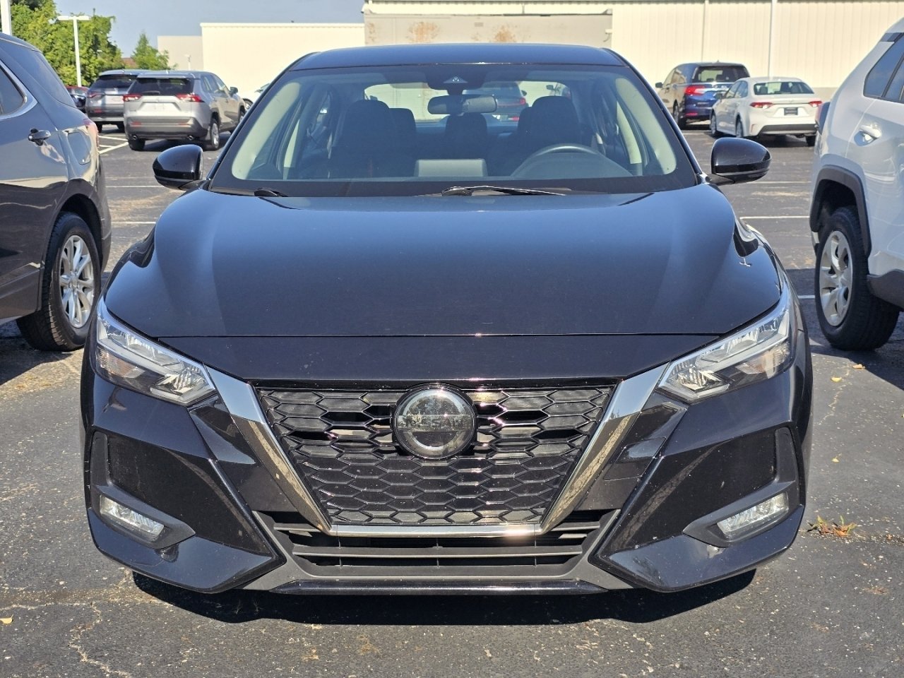 Used 2023 Nissan Sentra SR w/ Trunk Package FWD image 2