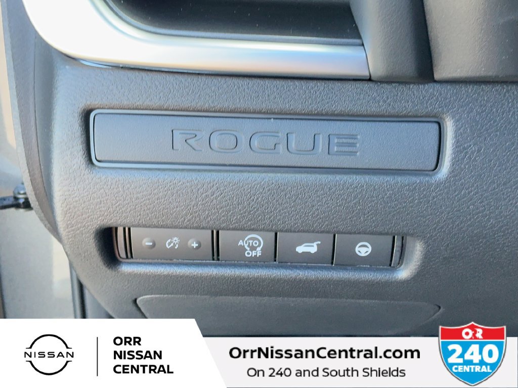 New 2027 Nissan Rogue Dark Armor FWD image 19