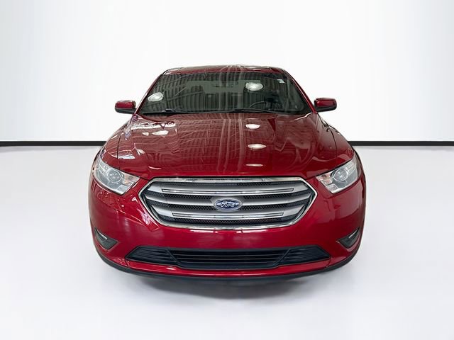 Used 2013 Ford Taurus SEL image 4