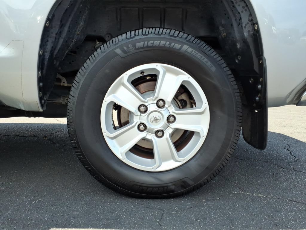 Used 2016 Toyota Tundra SR5 w/ SR5 Upgrade Package RWD image 22