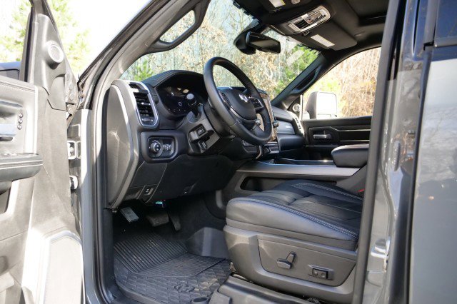 Used 2024 RAM 3500 Laramie w/ Night Edition image 30