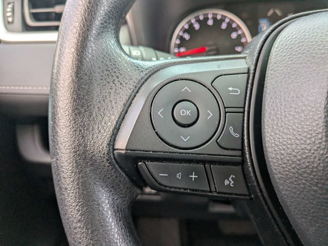 Used 2021 Toyota RAV4 XLE w/ Convenience Package FWD image 26