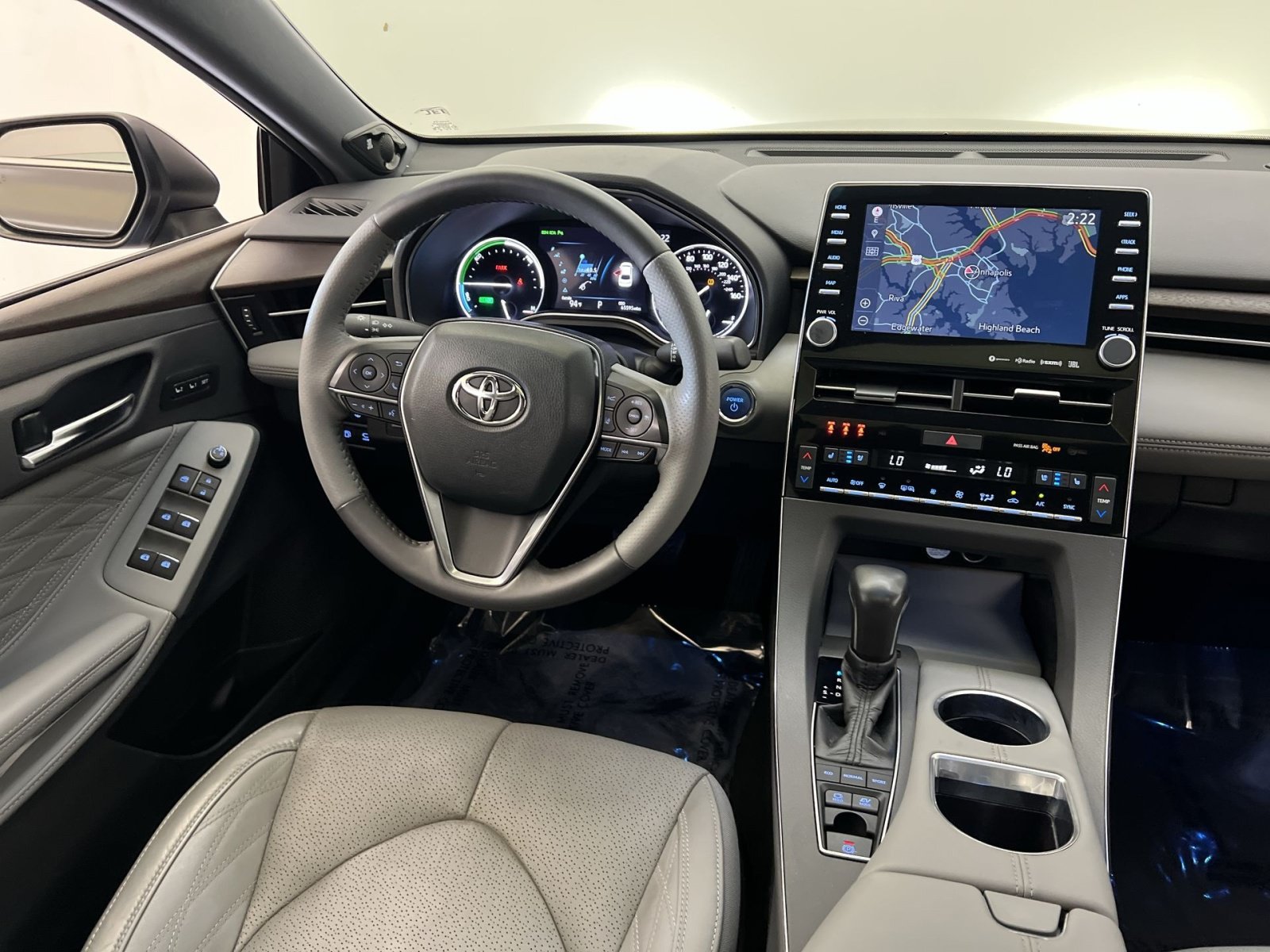 Used 2020 Toyota Avalon Limited w/ Advanced Safety Package FWD image 35