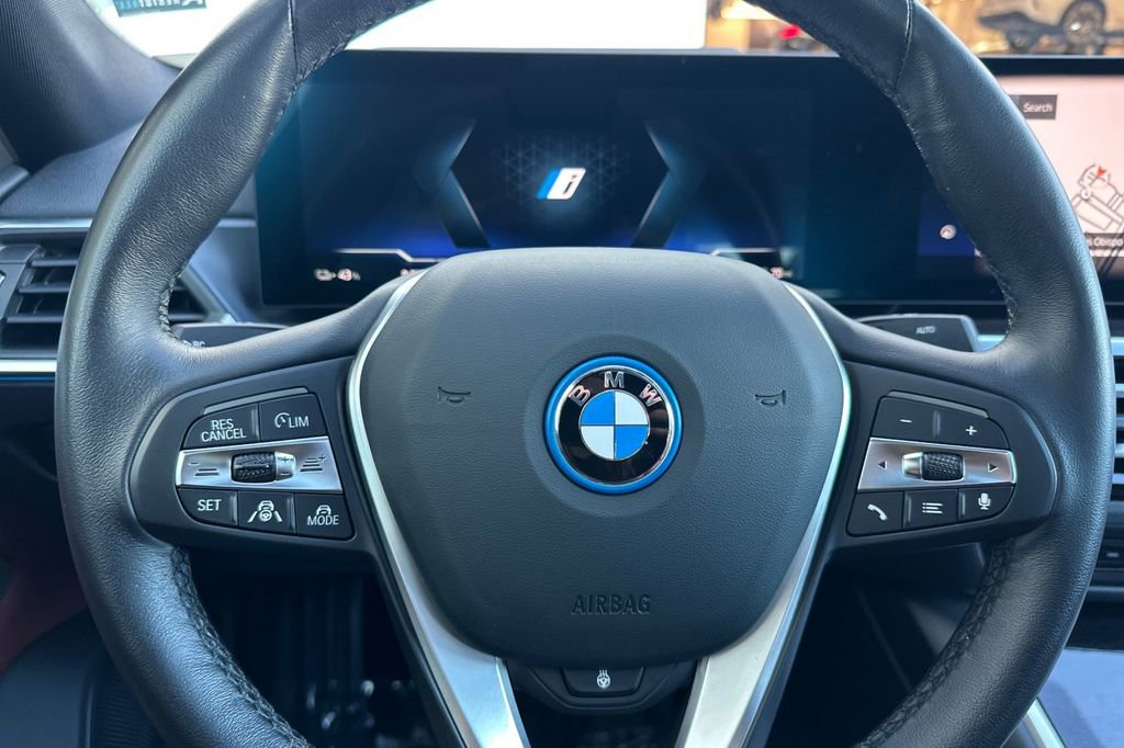 Used 2023 BMW i4 eDrive35 image 26