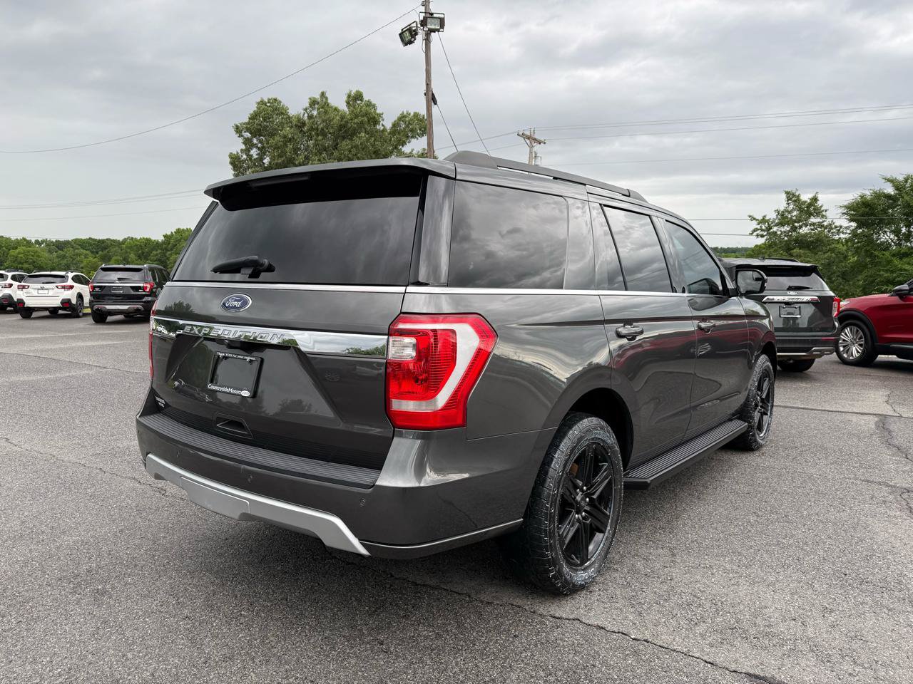 Used 2019 Ford Expedition XLT w/ Equipment Group 201A RWD image 6