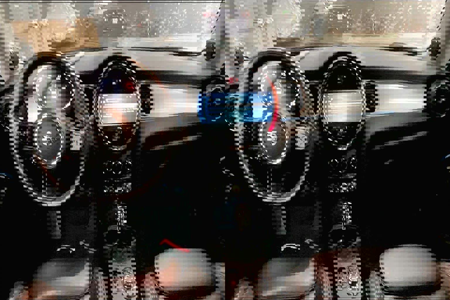 Used 2023 MINI Cooper SE image 17