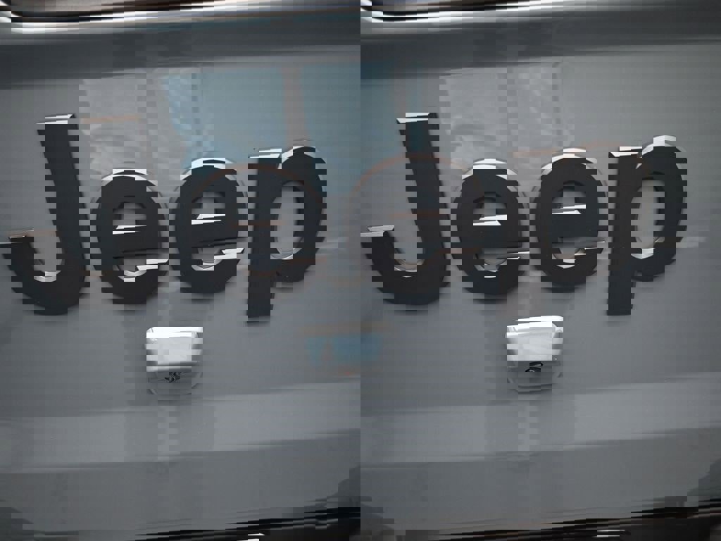 New 2026 Jeep Gladiator Sport image 23