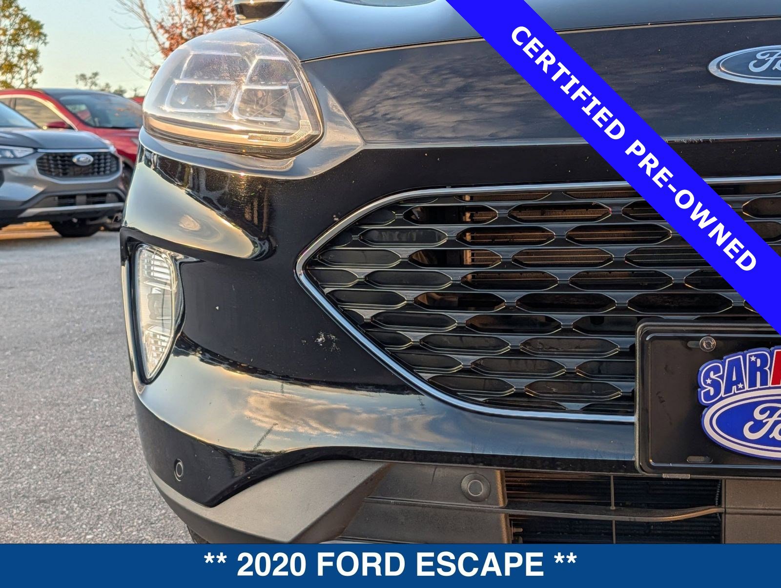 Used 2020 Ford Escape Titanium image 9