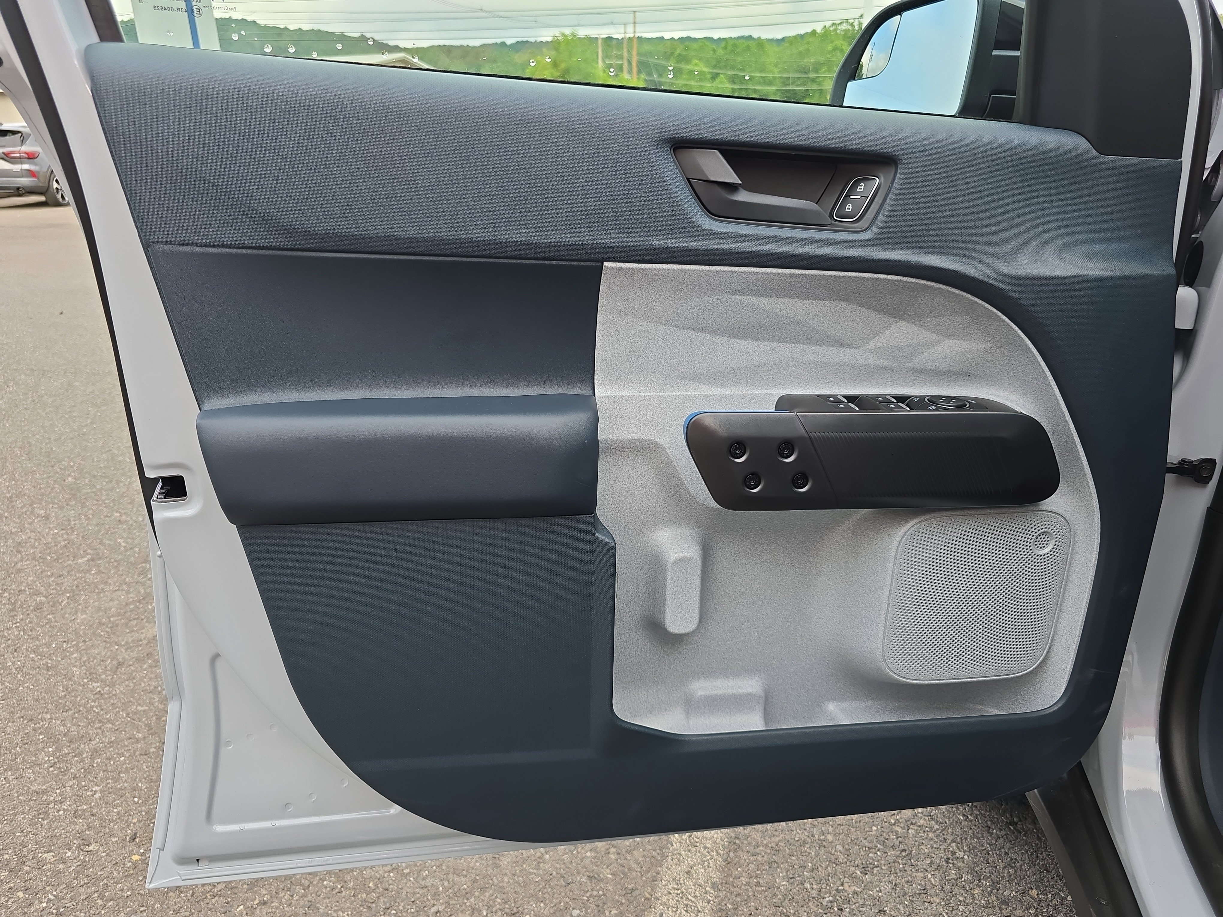 New 2025 Ford Maverick XLT w/ XLT Luxury Package image 18