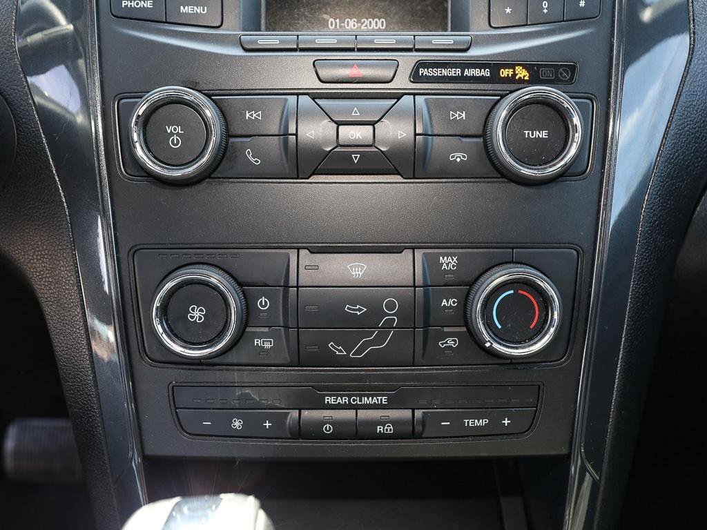 Used 2018 Ford Explorer XLT FWD image 15