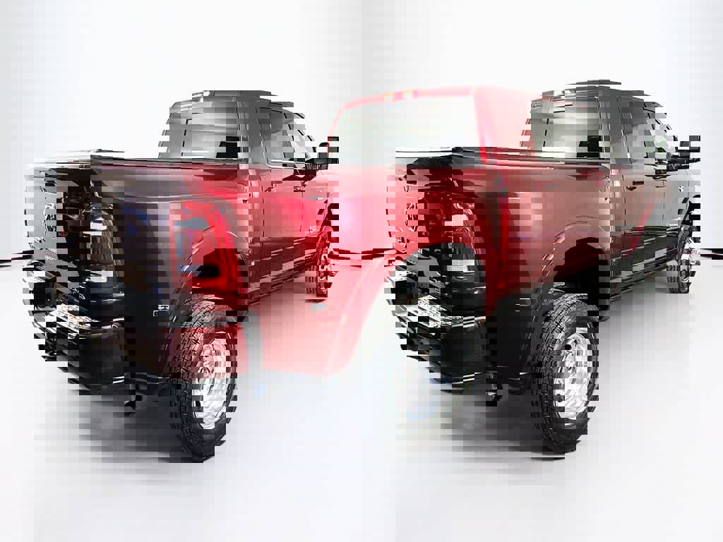 Used 2024 RAM 3500 Limited image 24