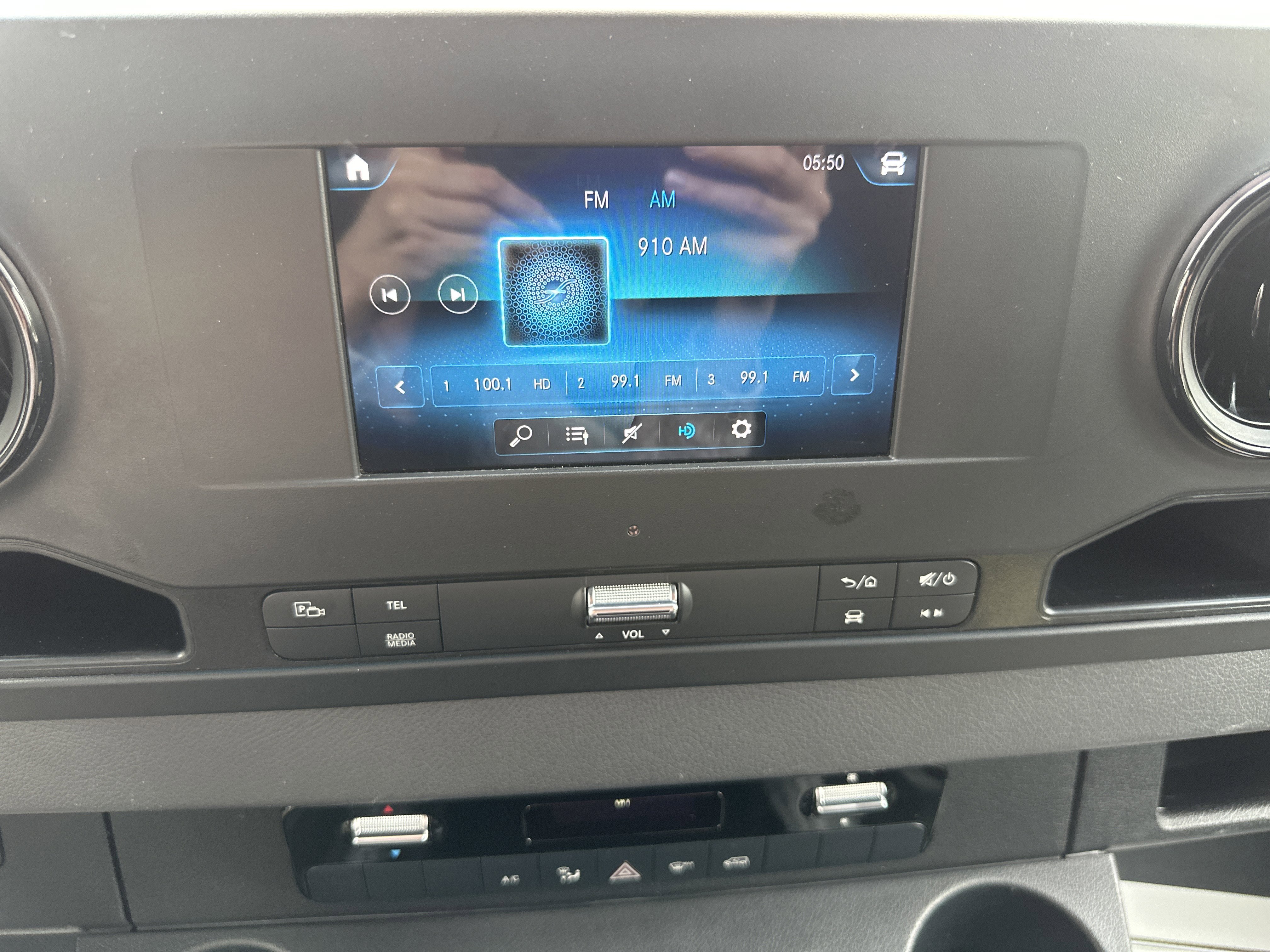 Used 2023 Mercedes-Benz Sprinter 2500 image 15