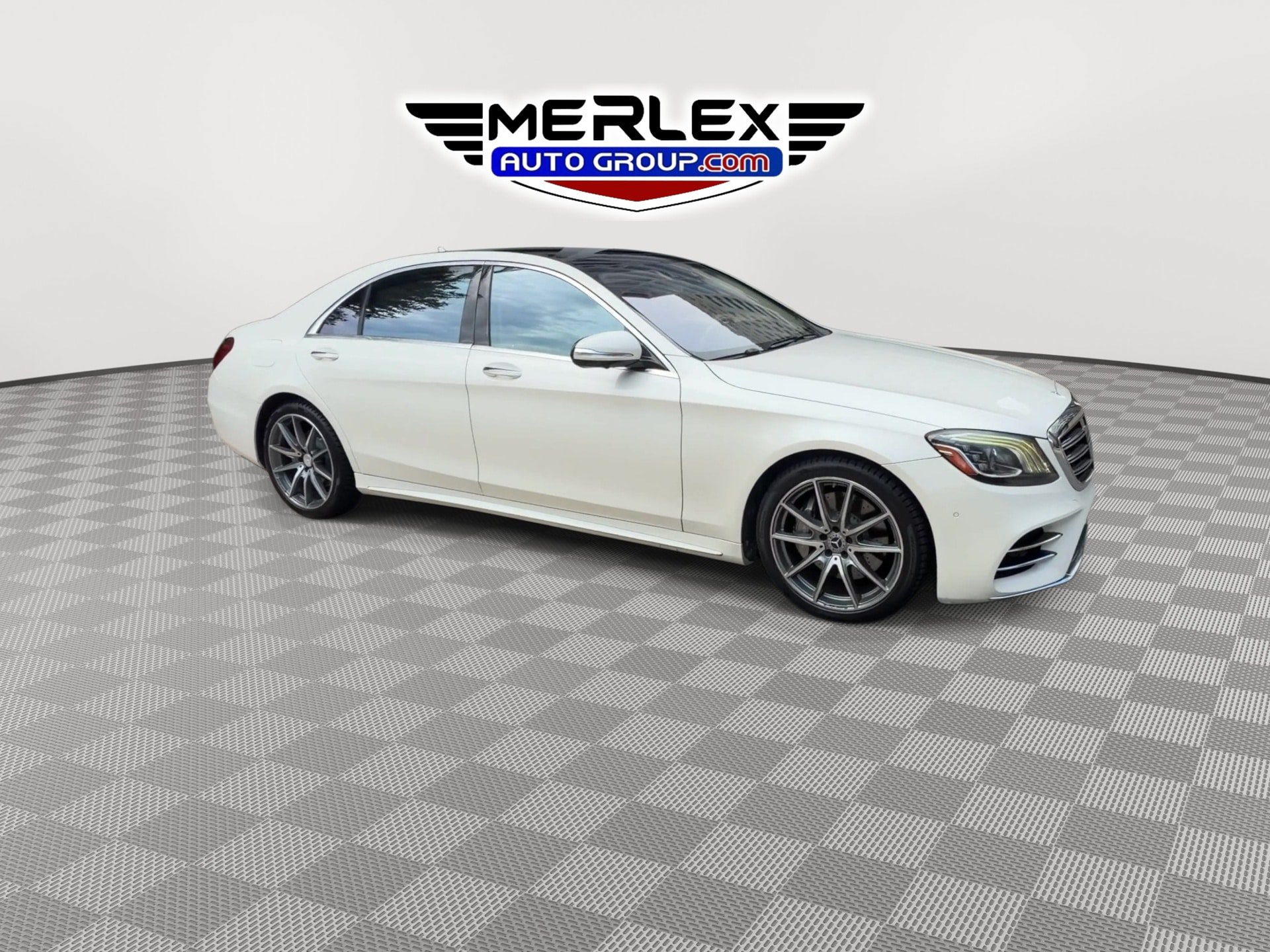 Used 2019 Mercedes-Benz S 560 Sedan image 2