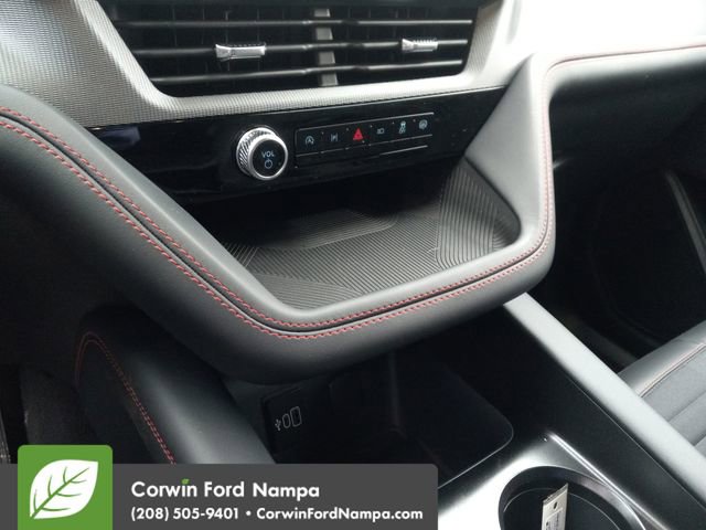 New 2026 Ford Explorer ST-Line w/ ST-Line Street Pack image 17