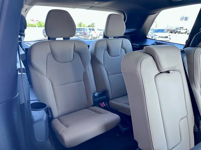 New 2026 Volvo XC90 B5 Core image 21