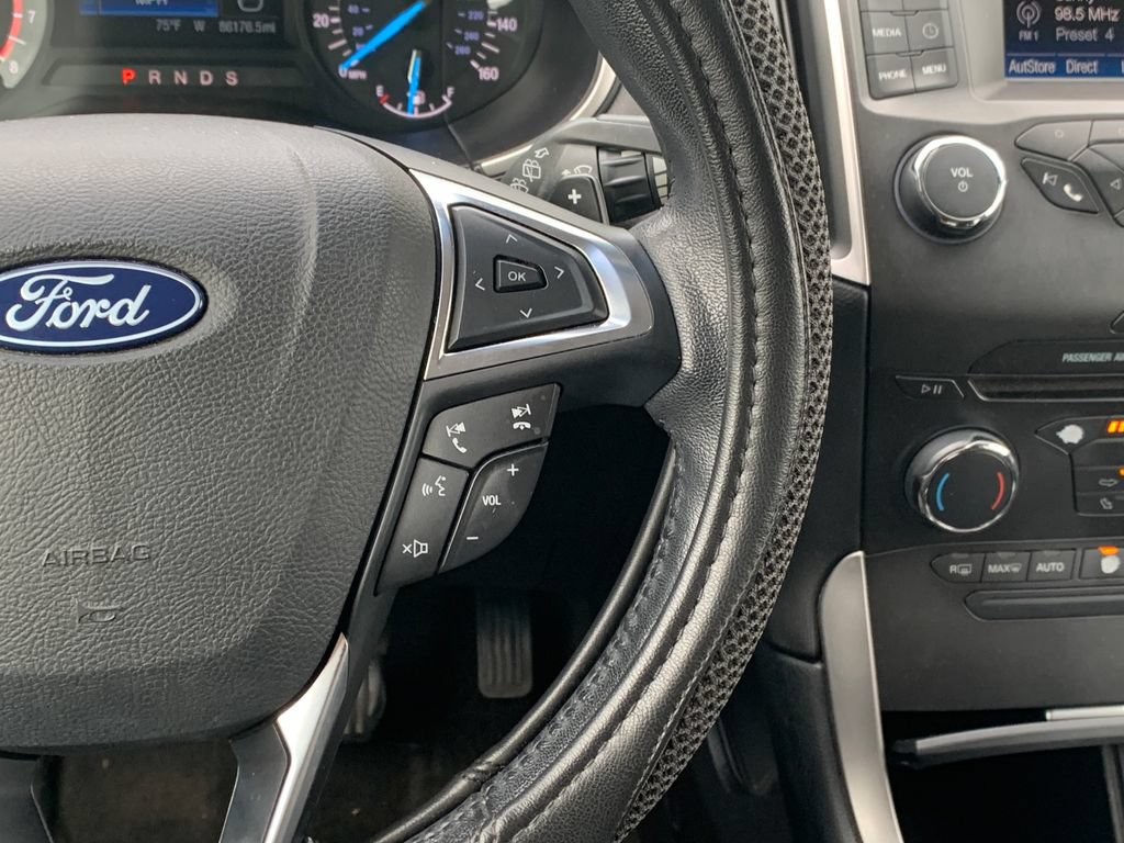 Used 2018 Ford Edge SEL FWD image 14