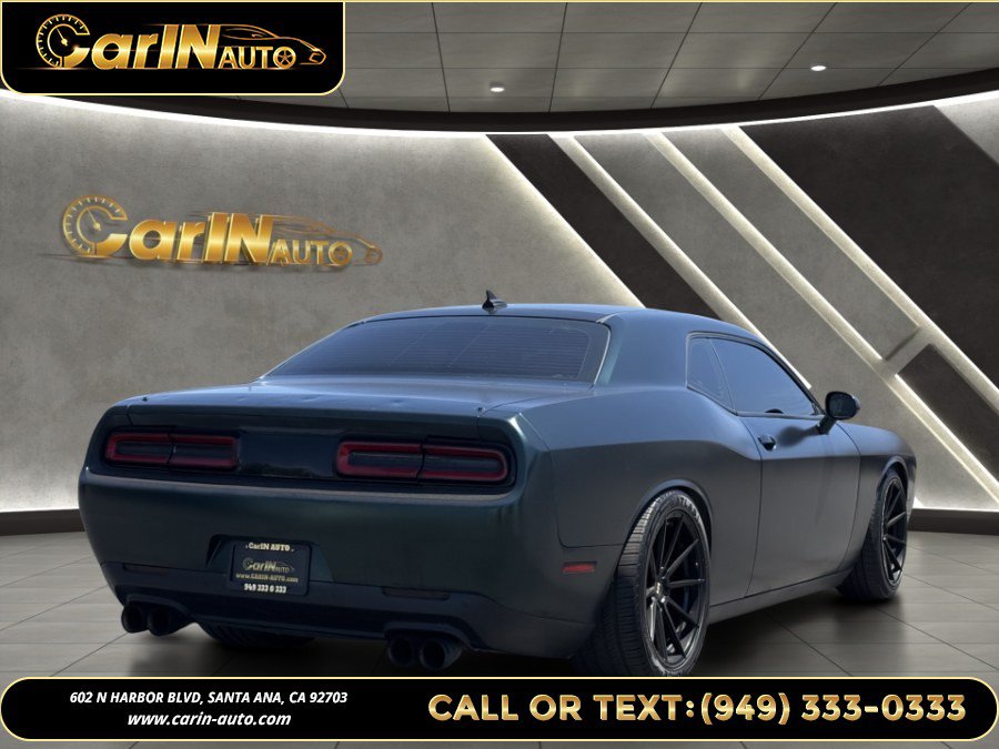 Used 2016 Dodge Challenger R/T Scat Pack RWD image 5