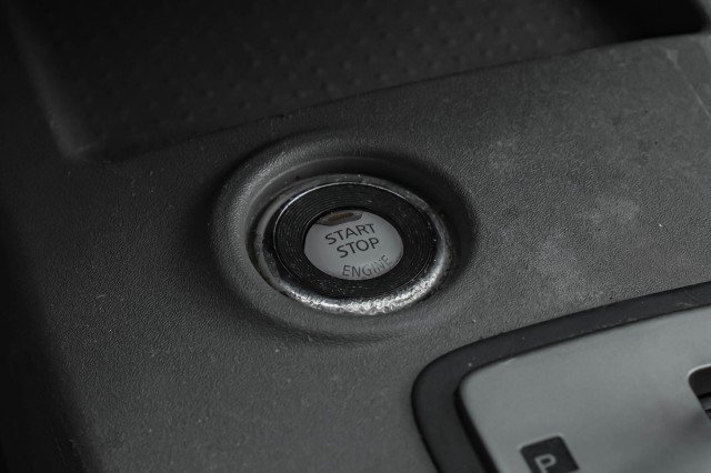 Used 2021 Nissan Frontier SV w/ Midnight Edition Floor Mats image 26