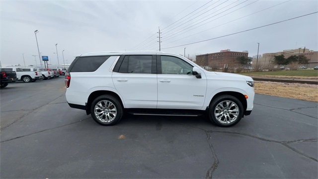 Used 2021 Chevrolet Tahoe LT w/ LT Signature Package image 9