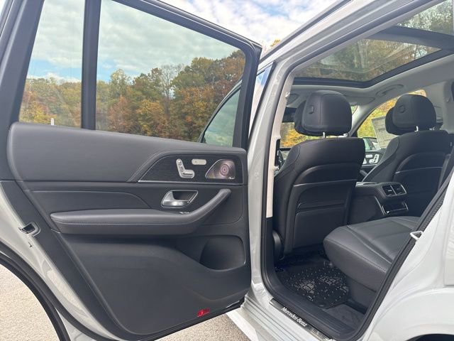New 2026 Mercedes-Benz GLS 450 4MATIC image 25